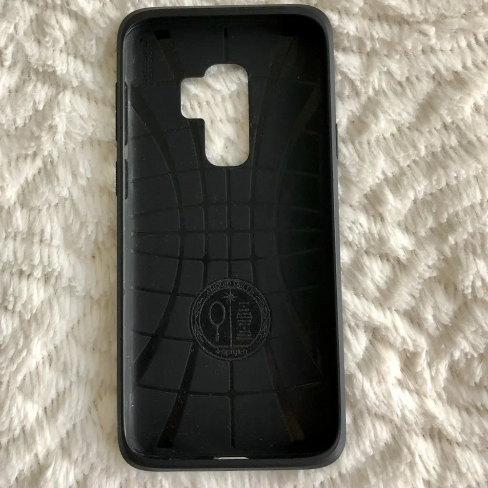 Samsung Galaxy S9+ Accessories Lot Black Soft Feel Case Spigen Screen Protector